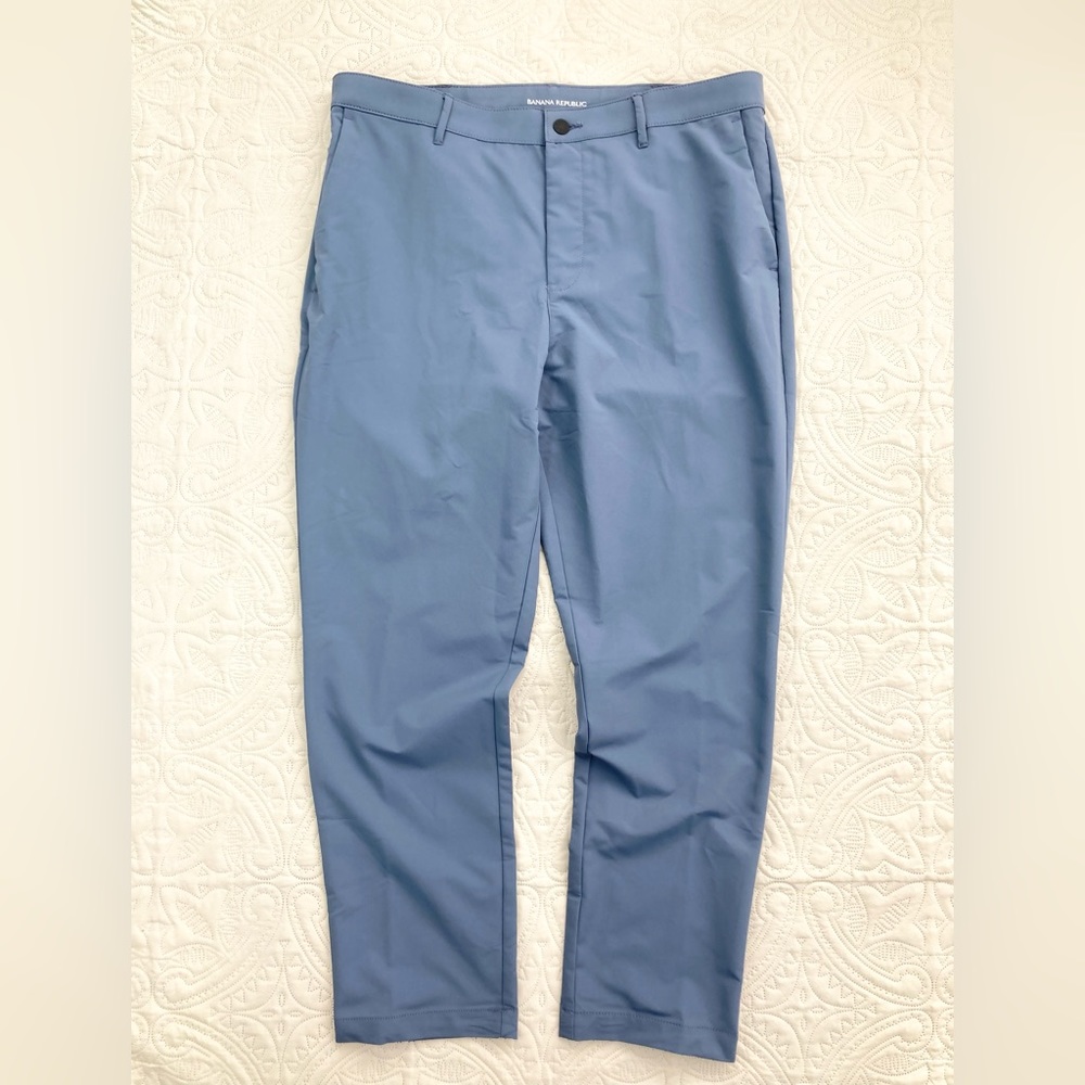 Banana Republic Pants Flat Front Chino, China Blue W38 X L30 NWT